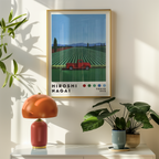 Hiroshi Nagai Red Pickup poster visualiserad på vägg – från Bozetto i hög kvalitet