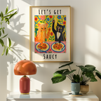 Mockup av Lets Get Saucy Cat Dinner affisch på vägg – köp enkelt hos Bozetto i hög kvalitet