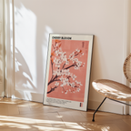 Mockup av Whispers of Sakura affisch på vägg – köp enkelt hos Bozetto i hög kvalitet
