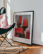 Mockup av Red Remains Mark Rothko affisch på vägg – köp enkelt hos Bozetto i hög kvalitet