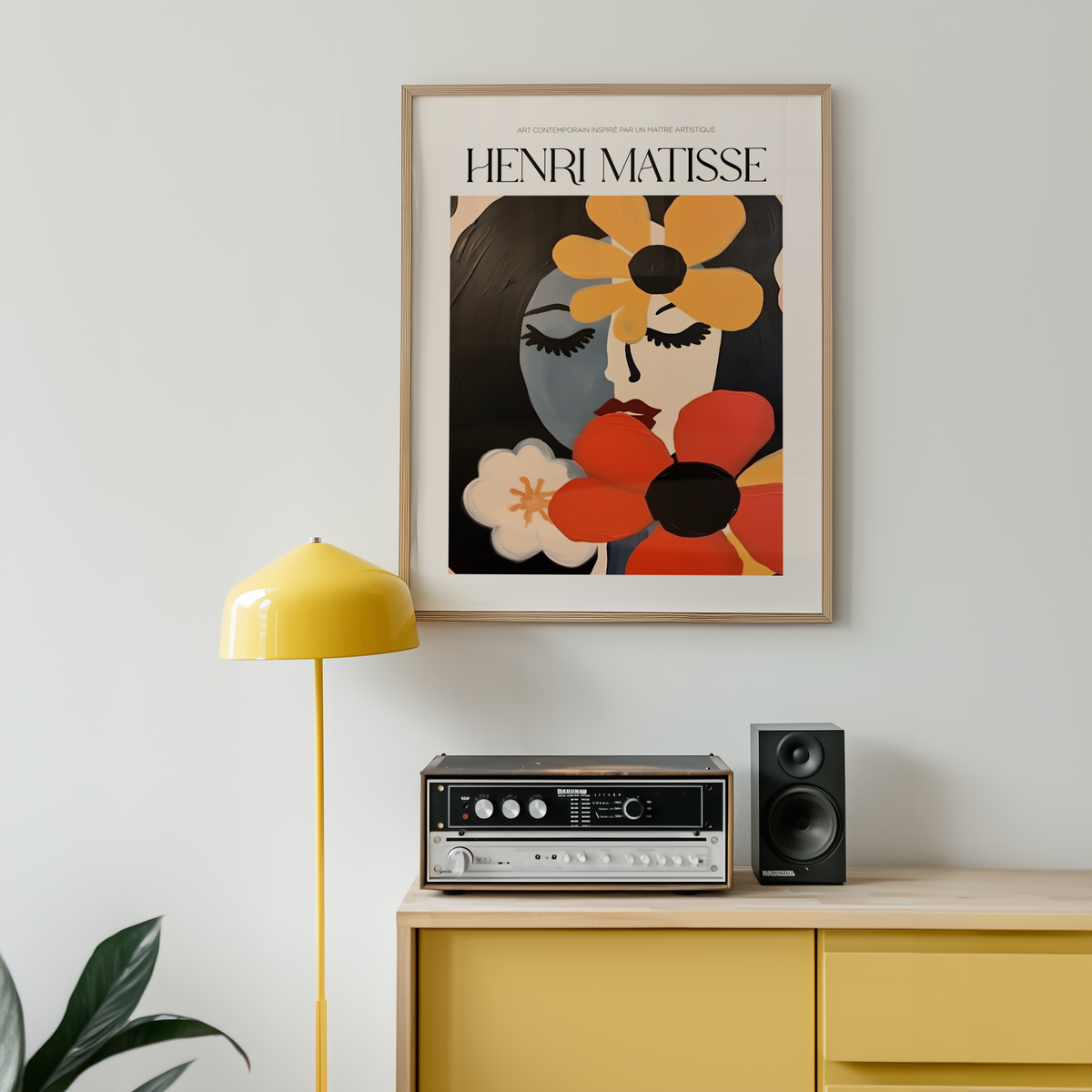 Mockup av Floral Mask Matisse affisch på vägg – köp enkelt hos Bozetto i hög kvalitet