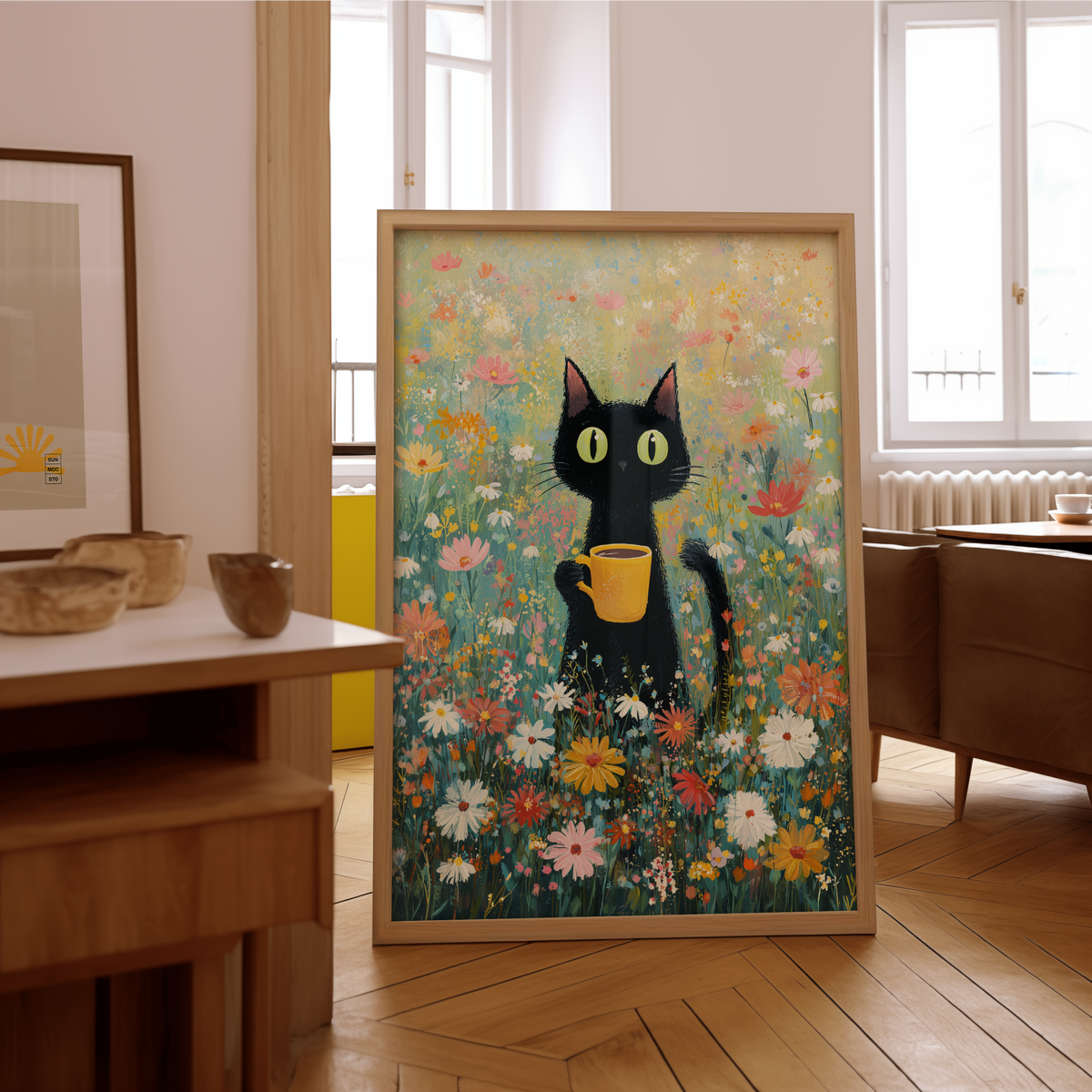 Mockup av Morning Coffee Cat affisch på vägg – köp enkelt hos Bozetto i hög kvalitet