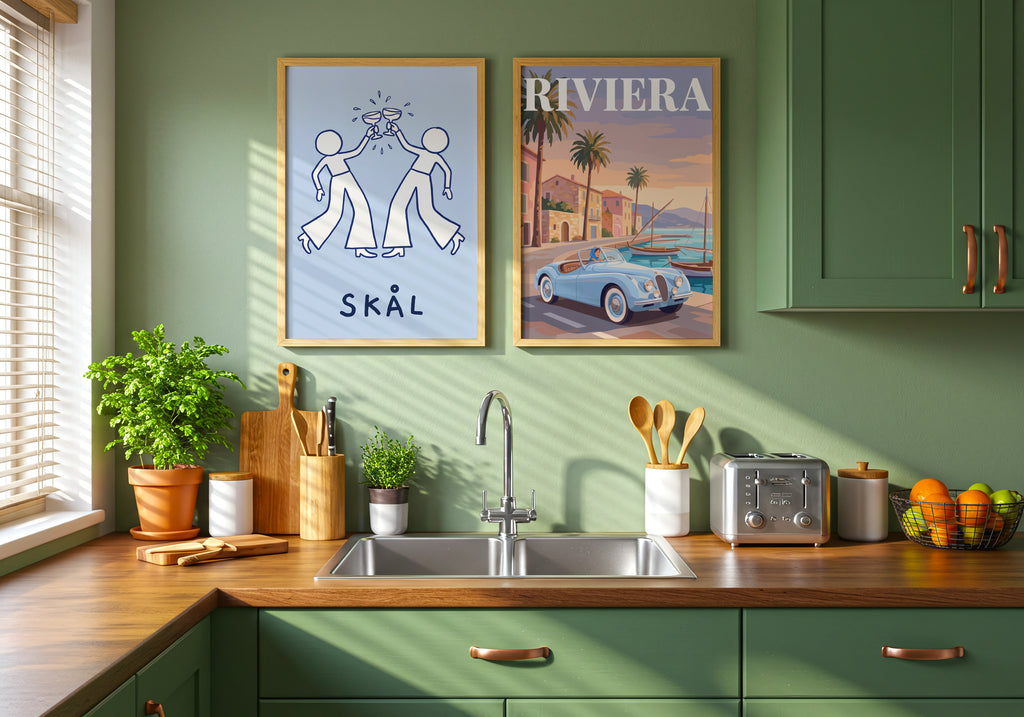 Silk Scarf Drive Poster – två posters i rum 1