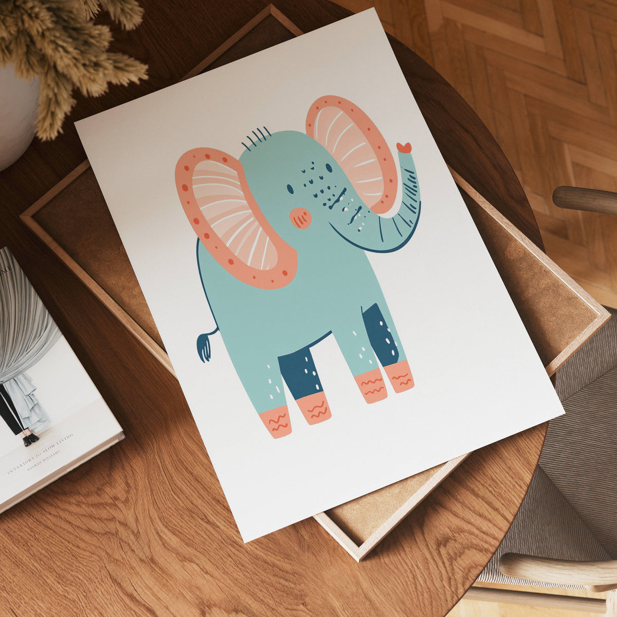 Peachy Elephant poster visad rakt fram – Bozetto affisch i hög tryckkvalitet i hög tryckkvalitet