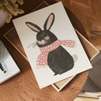 Cozy Bunny – affisch med snyggt motiv, köp enkelt hos Bozetto i flera storlekar i hög tryckkvalitet
