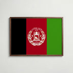 Afghanistan National Flag Poster i valnötsram – varm konstaffisch för hemmet från Bozetto
