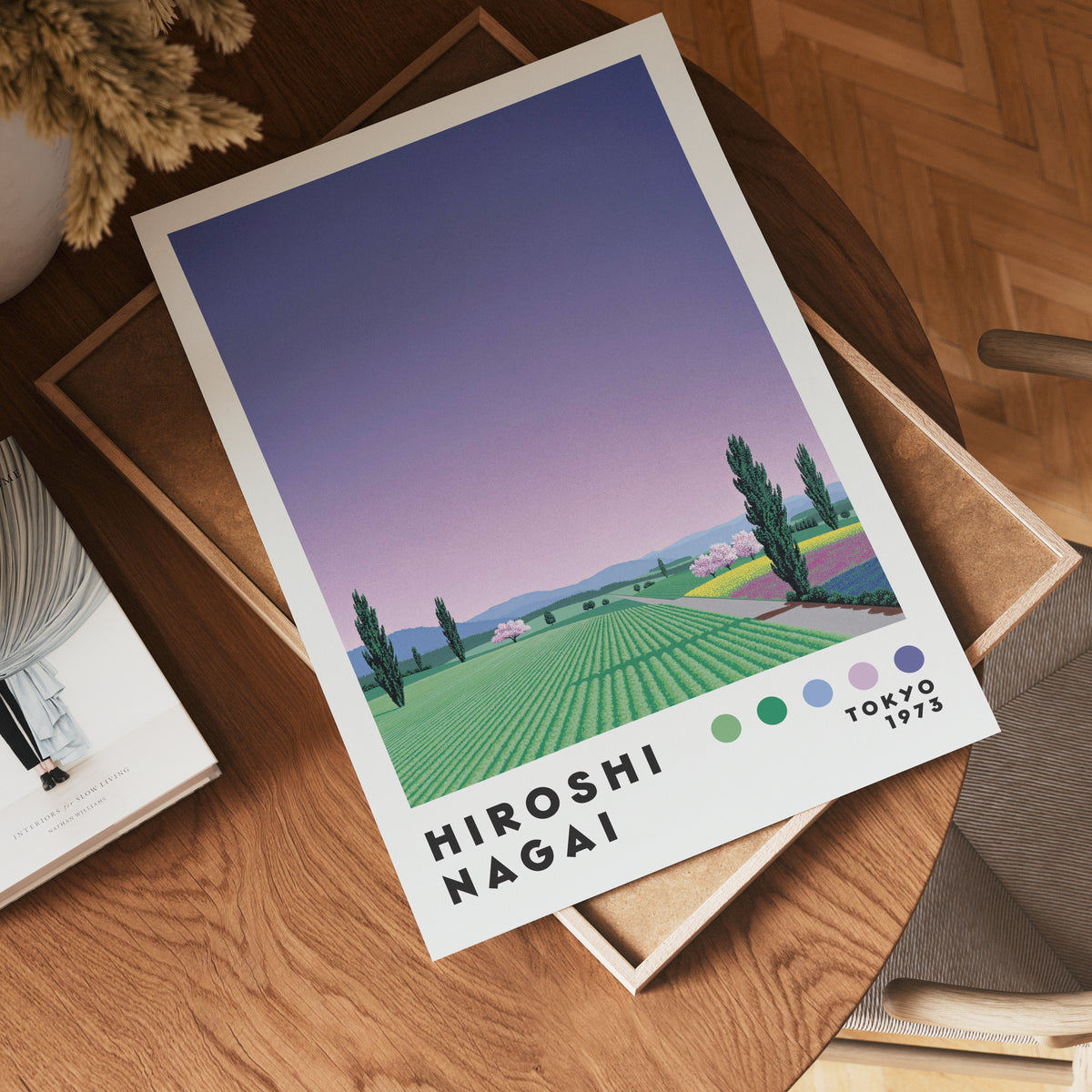 Väggmockup med Hiroshi Nagai Lavender – köp enkelt hos Bozetto affisch i hög kvalitet