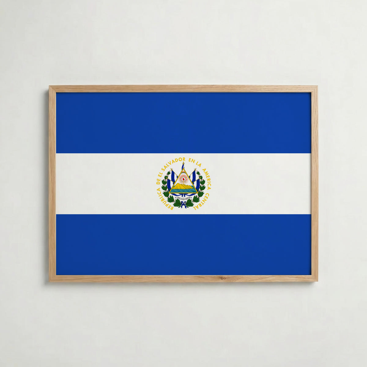 El Salvador National Flag Poster i ekram – inramad konsttryck för stilren inredning hos Bozetto