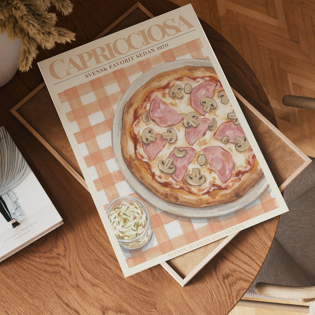 Capricciosa Pizza – stilfullt konsttryck från Bozetto, tryckt på matt finpapper i hög tryckkvalitet