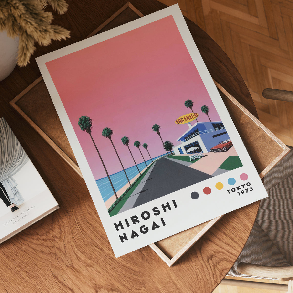 Väggmockup med Hiroshi Nagai Sunset Coast – köp enkelt hos Bozetto affisch i hög kvalitet