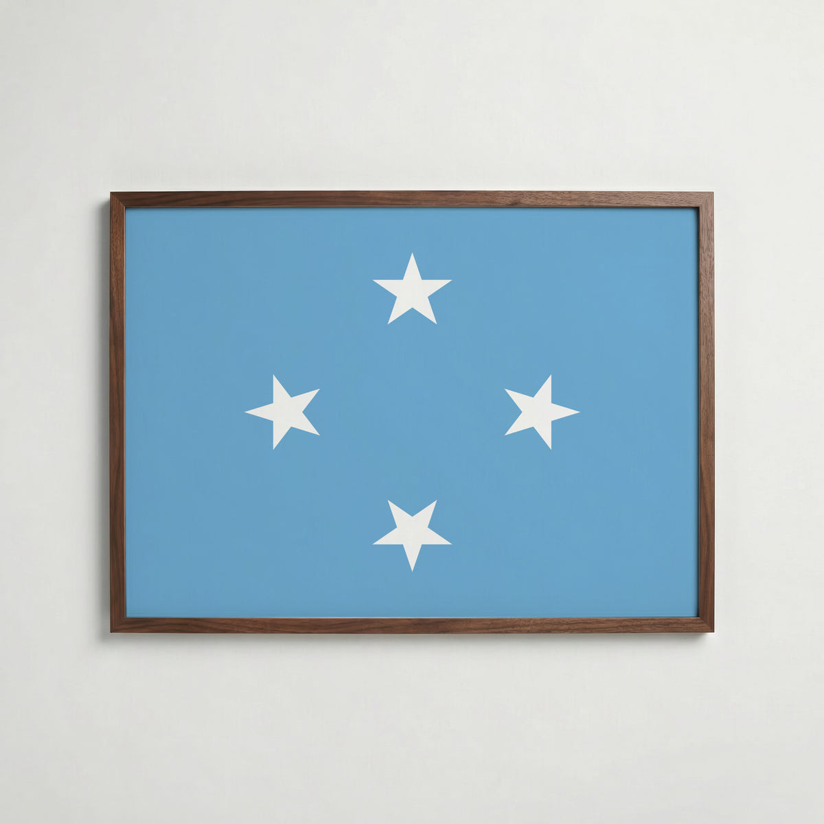 Micronesia National Flag Poster i valnötsram – varm konstaffisch för hemmet från Bozetto