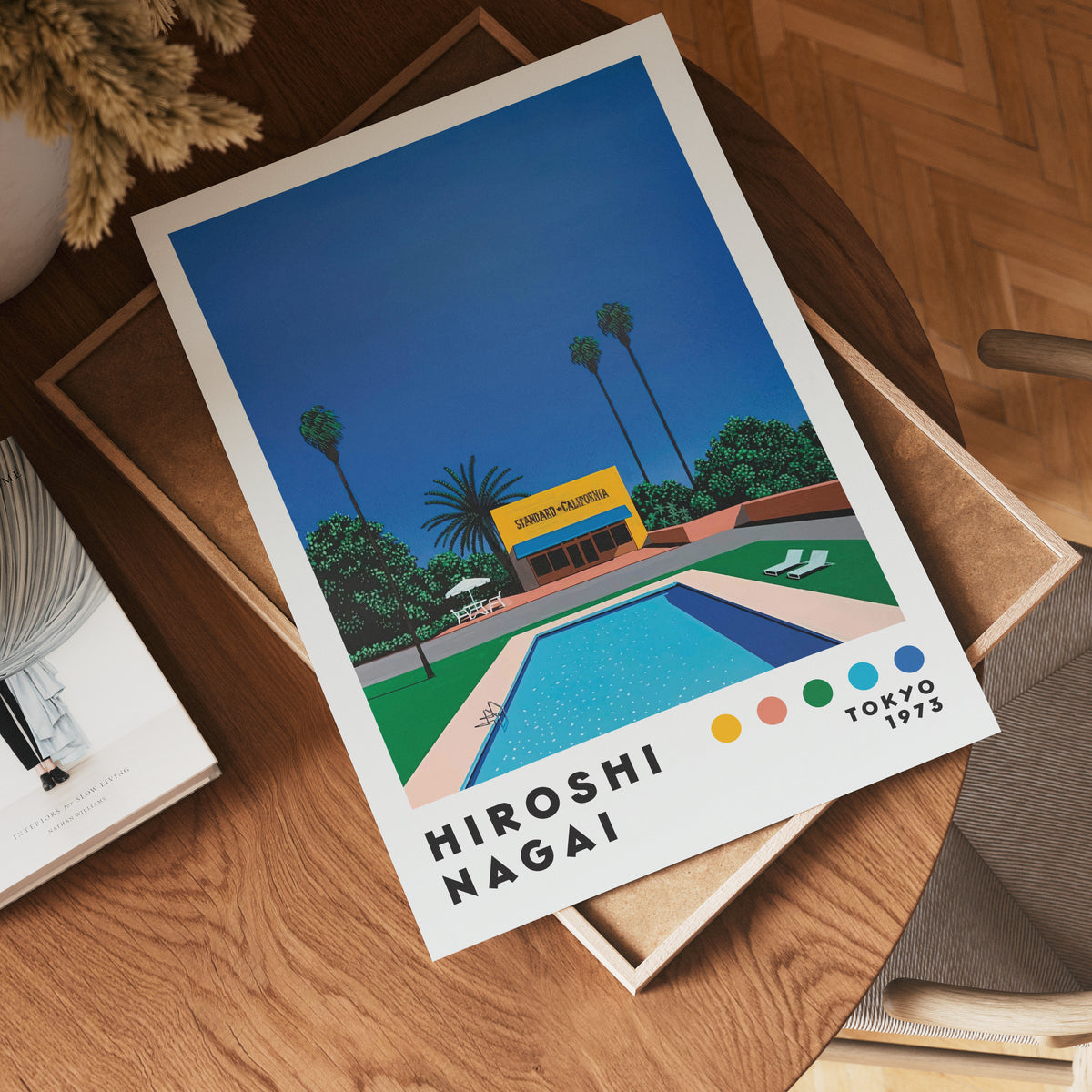 Väggmockup med Hiroshi Nagai California – köp enkelt hos Bozetto affisch i hög kvalitet