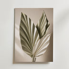 Folded Palm Study affisch inramad i neutral ram – konsttryck från Bozetto – nr 1