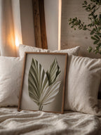 Folded Palm Study poster i stilrent hem med modern inredning – köp enkelt hos Bozetto