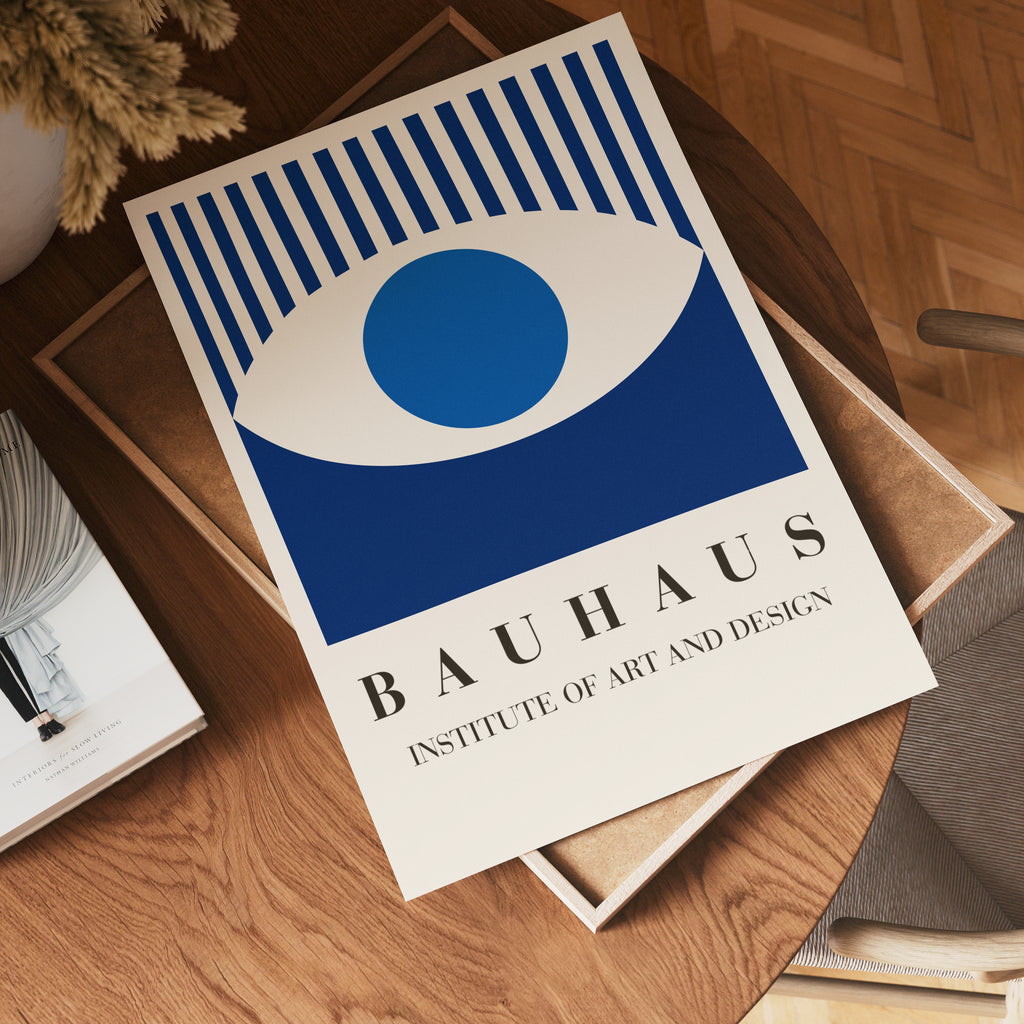 Bauhaus Blue Eye poster visad rakt fram – Bozetto affisch i hög tryckkvalitet i hög tryckkvalitet