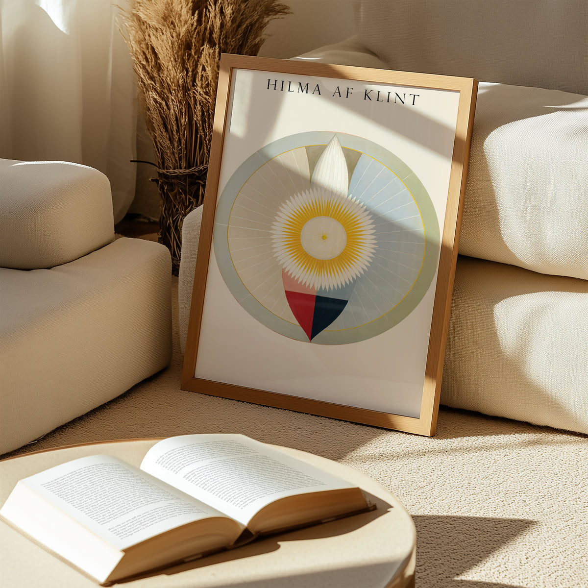 Mockup av Hilma af Klint The Sun affisch på vägg – köp enkelt hos Bozetto i hög kvalitet