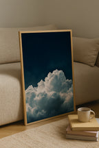 Cloud Bloom poster i stilrent hem med modern inredning – köp enkelt hos Bozetto i hög kvalitet