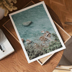 Coastal Dock Escape poster visad rakt fram – Bozetto affisch i hög tryckkvalitet