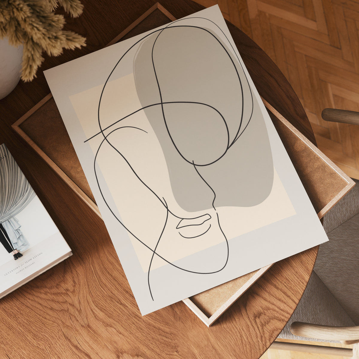 Beige Abstract Face Silhouette – stilfullt konsttryck från Bozetto, tryckt på matt finpapper