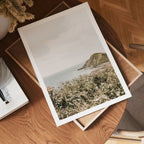 Coastal Wildflower Breeze poster visad rakt fram – Bozetto affisch i hög tryckkvalitet