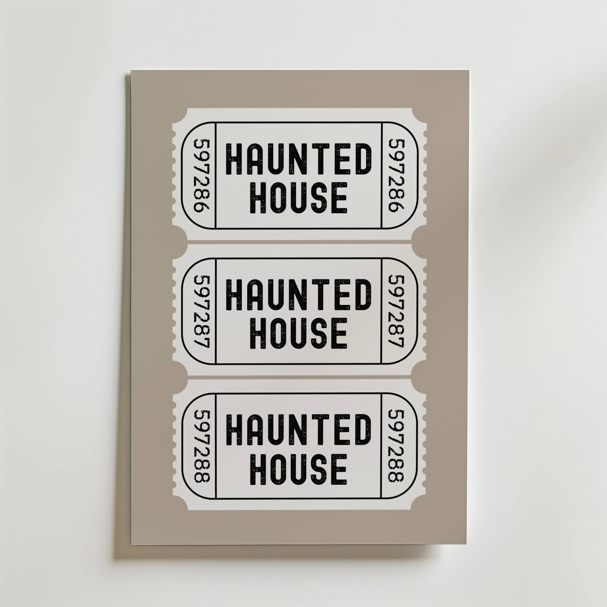Storleksguide för Haunted Ticket – välj din favoritstorlek och beställ hos Bozetto