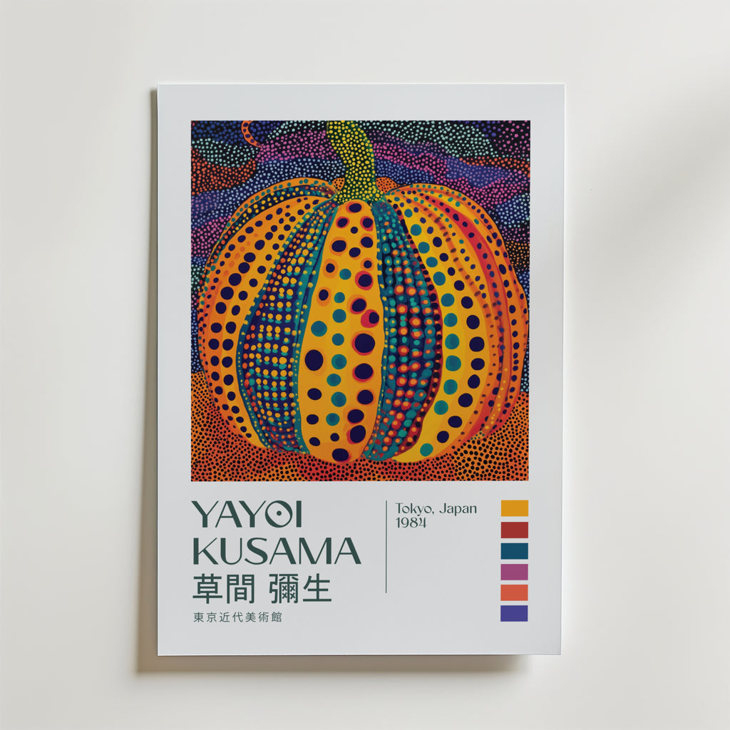 Mockup av Yayoi Kusama Pumpkin Dots affisch på vägg – köp enkelt hos Bozetto i hög kvalitet