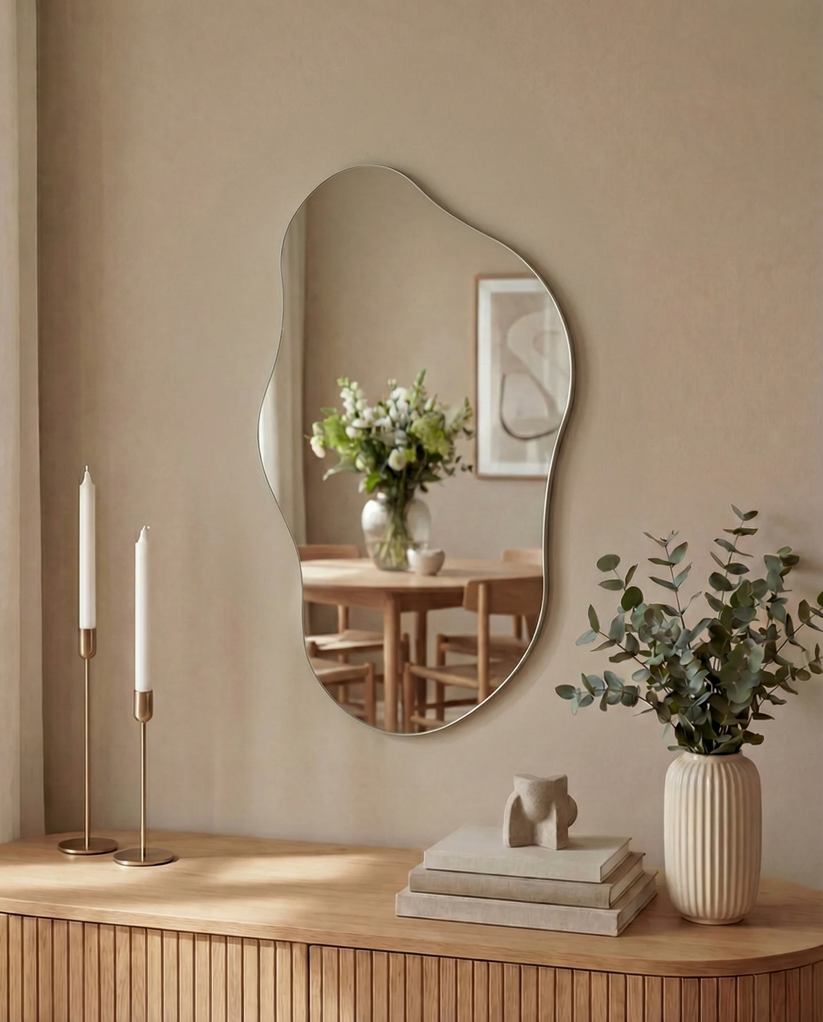 Orsasjön – Asymmetrisk spegel 35×60 cm – stilren designspegel för hall, badrum eller sovrum hos Bozetto