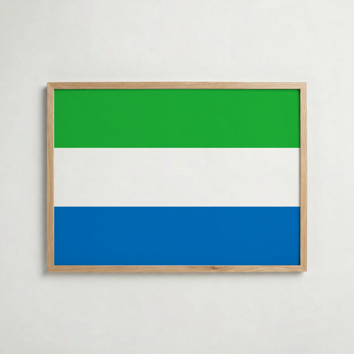 Sierra Leone National Flag Poster i ekram – inramad konsttryck för stilren inredning hos Bozetto