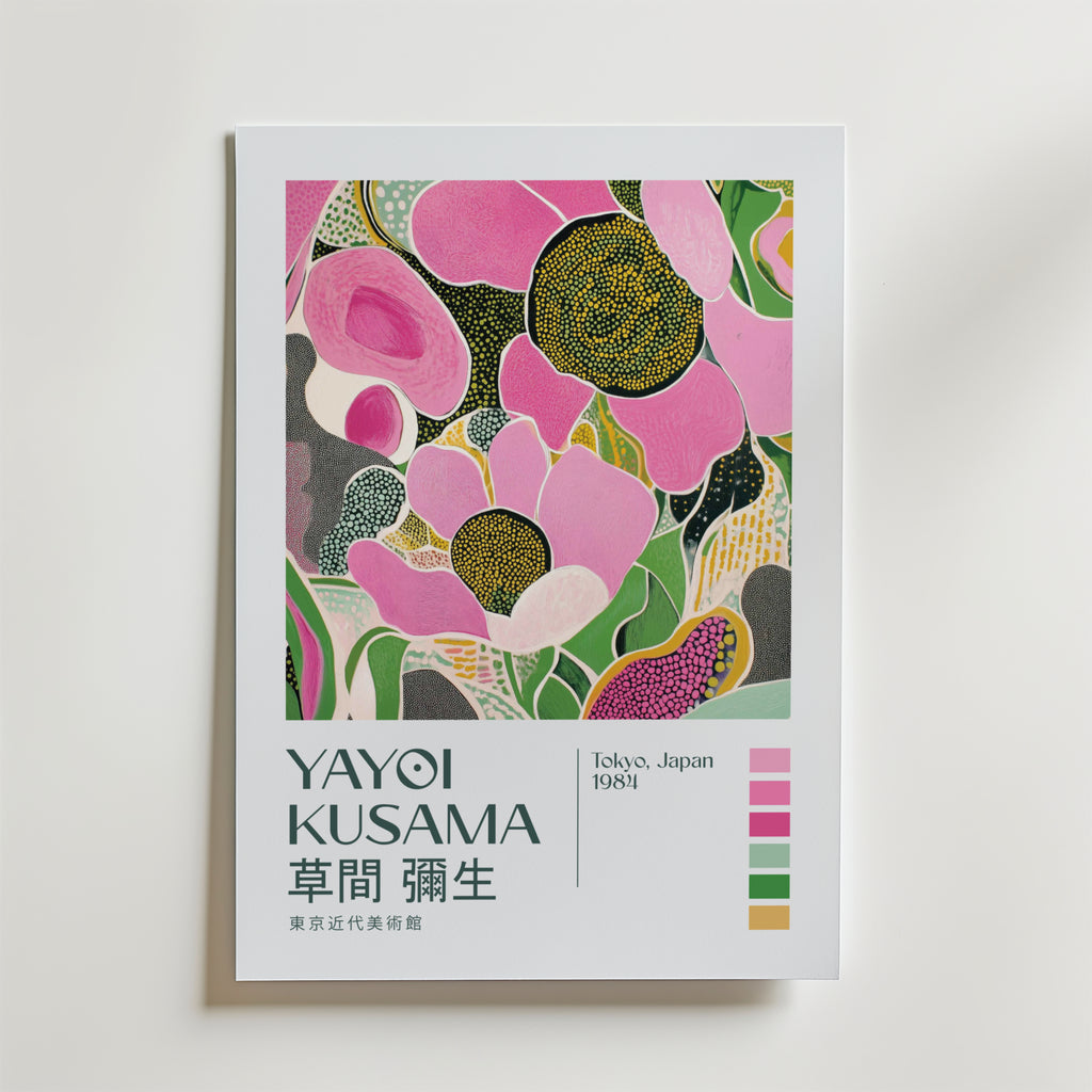 Mockup av Yayoi Kusama Pink Bloom affisch på vägg – köp enkelt hos Bozetto i hög kvalitet