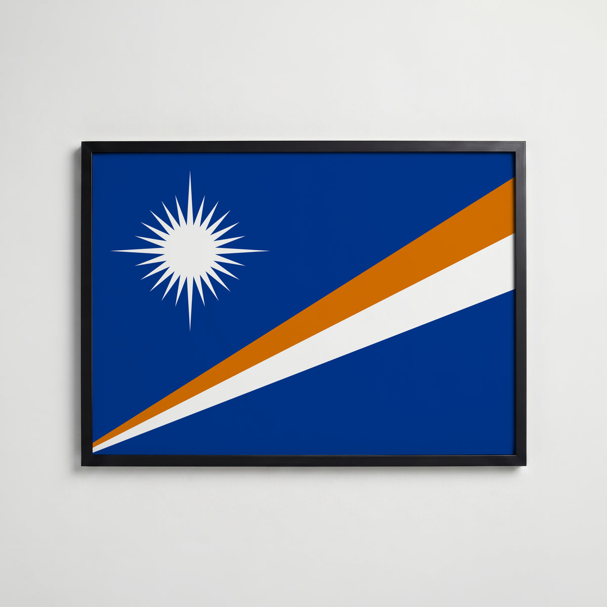Marshall Islands National Flag Poster i svart ram – stilren konsttryck som väggdekor från Bozetto