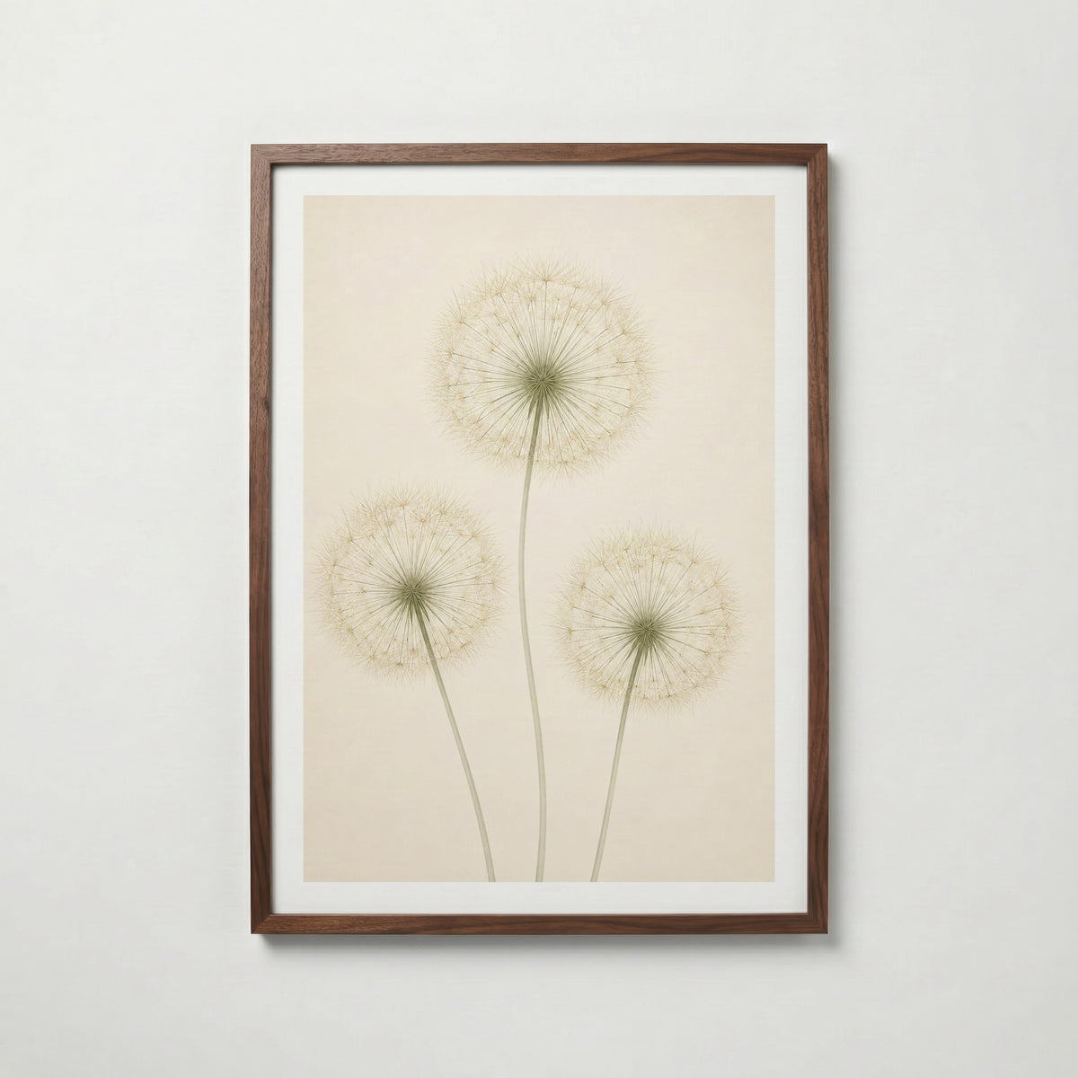 Quiet Dandelion Trio i valnötsram med mörkt trä – köp enkelt hos Bozetto i hög kvalitet