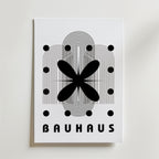 Bauhaus Abstract Bloom – stilfullt konsttryck från Bozetto, tryckt på matt finpapper