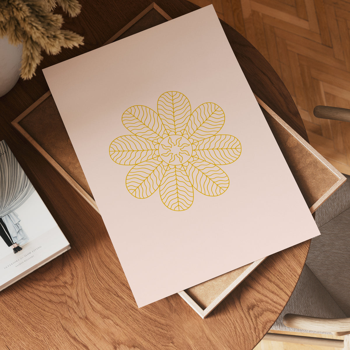Golden Bloom on Blush poster visad rakt fram – Bozetto affisch i hög tryckkvalitet