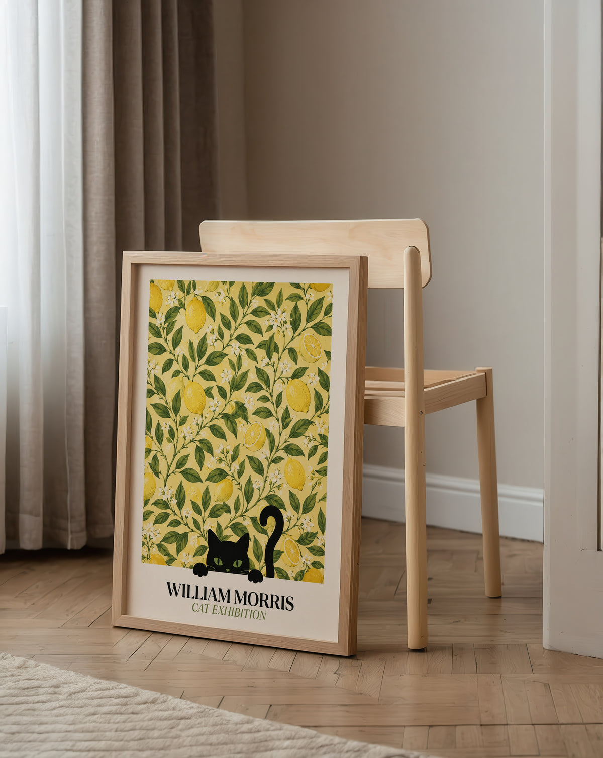 Cat in the Lemon Grove William Morris Poster – svart katt bland William Morris citronträdsmönster i gult