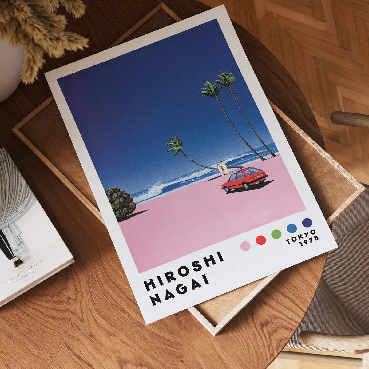 Väggmockup med Hiroshi Nagai Pink Coast – köp enkelt hos Bozetto affisch i hög kvalitet