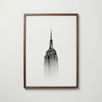 Misty Manhattan Spire Poster – valnötsram