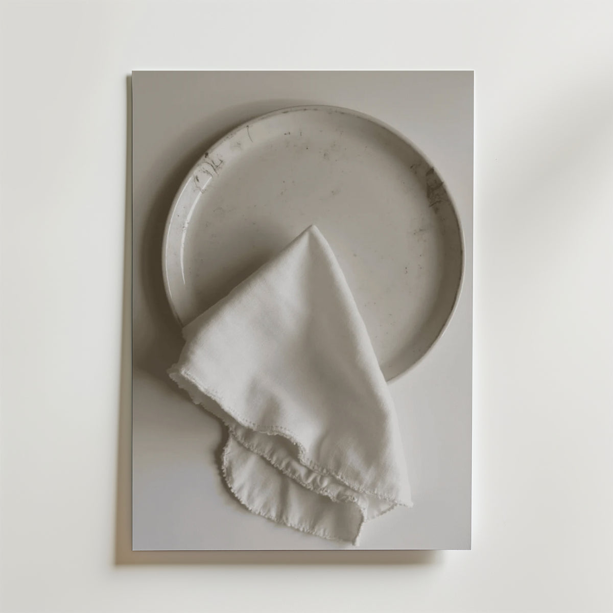 White linen dinner napkin – stilfullt konsttryck från Bozetto, tryckt på matt finpapper