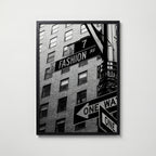 Fashion Avenue Sign Poster – svart ram