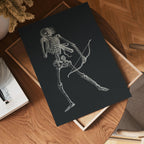 Skeleton Archer poster visad rakt fram – Bozetto affisch i hög tryckkvalitet i hög tryckkvalitet