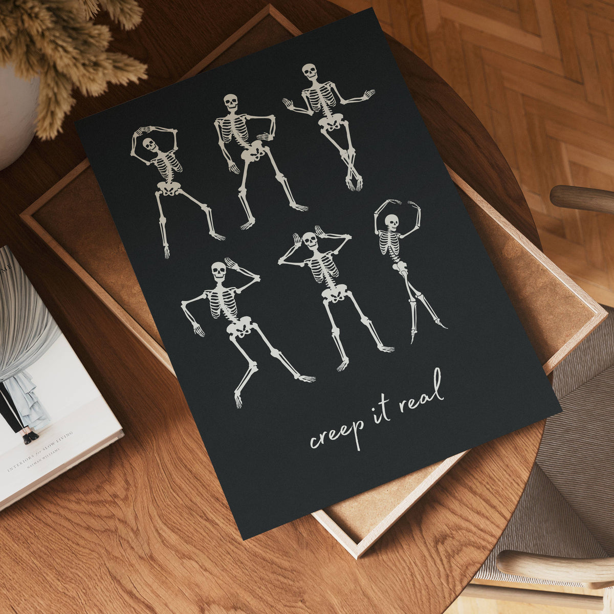Dancing Bones poster visad rakt fram – Bozetto affisch i hög tryckkvalitet i hög tryckkvalitet