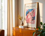 Mockup av Picasso’s Five Women affisch på vägg – köp enkelt hos Bozetto i hög kvalitet