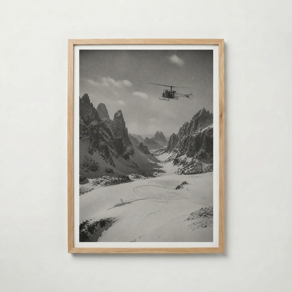 Plakat z helikopterem nad Dolomitami