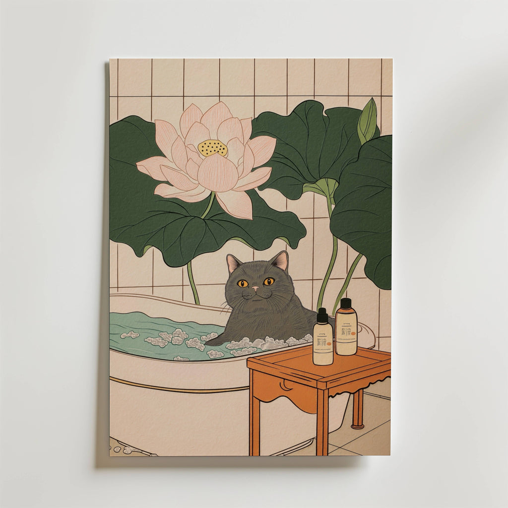 Mockup av Lotus Bath Cat affisch på vägg – köp enkelt hos Bozetto i hög kvalitet