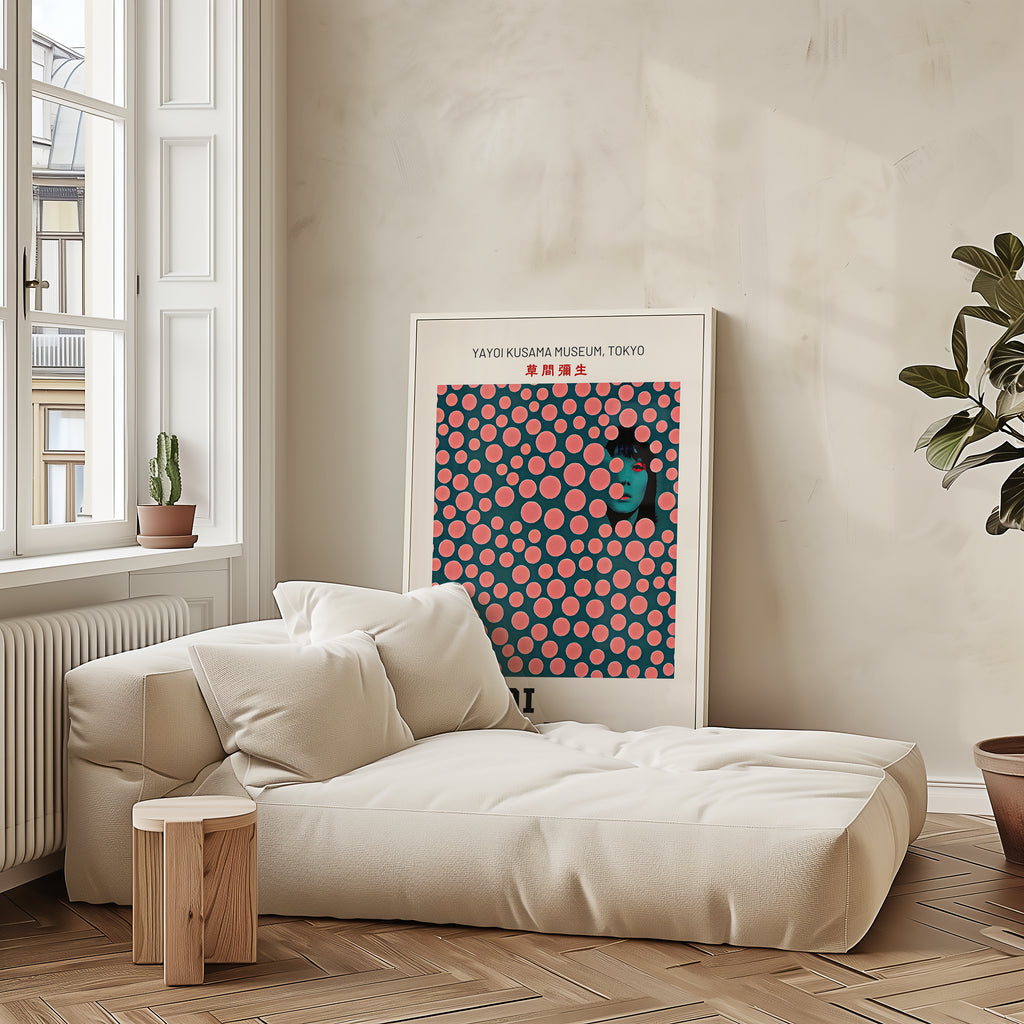 Mockup av Yayoi Kusama Hidden Gaze affisch på vägg – köp enkelt hos Bozetto i hög kvalitet
