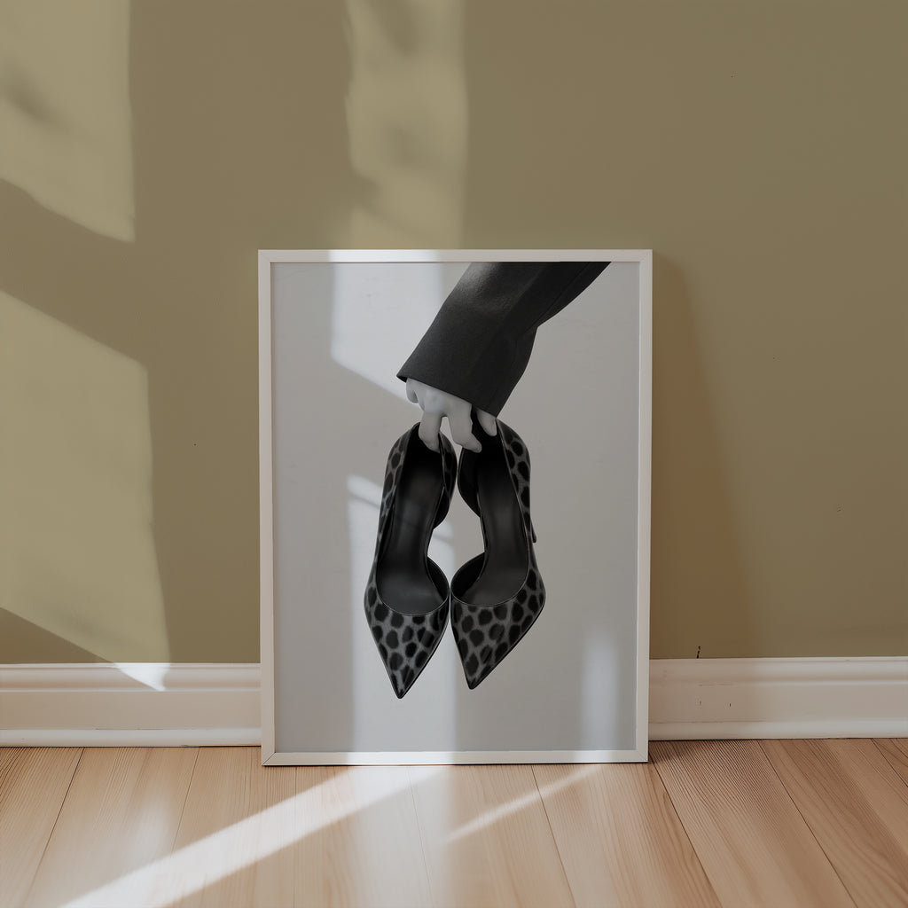 Carried Leopard Pumps Poster – i rum 3