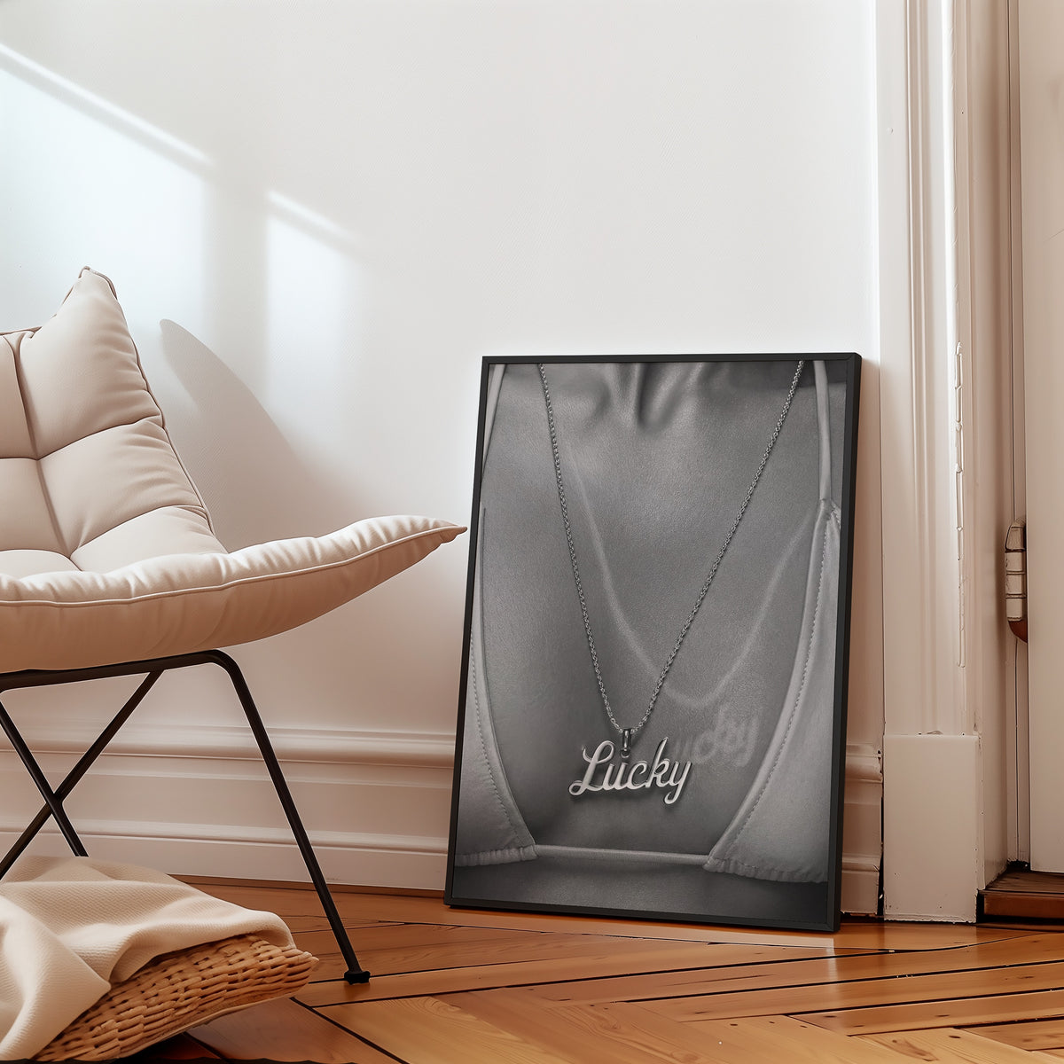 Silver Lucky Pendant Poster – i rum 3
