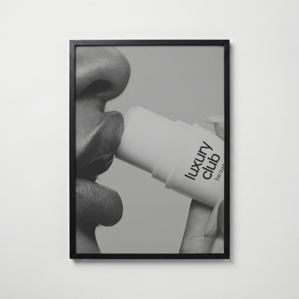 Quiet Skin Ritual Poster – svart ram