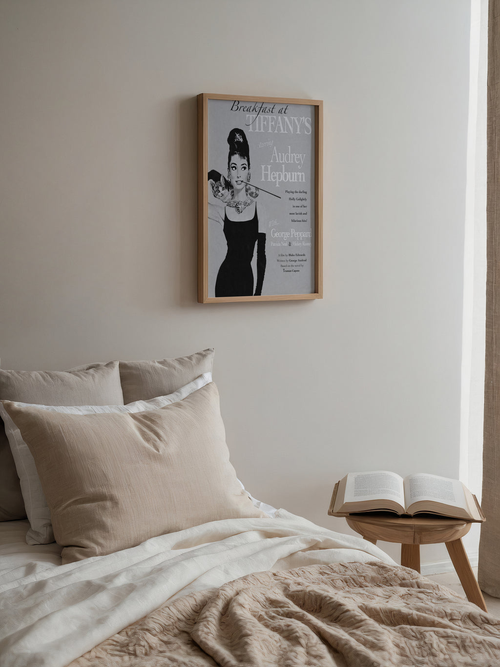 Breakfast at Tiffany’s poster visualiserad på vägg – från Bozetto i hög kvalitet