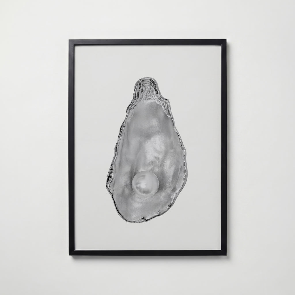 Silver Oyster Pearl Poster – svart ram