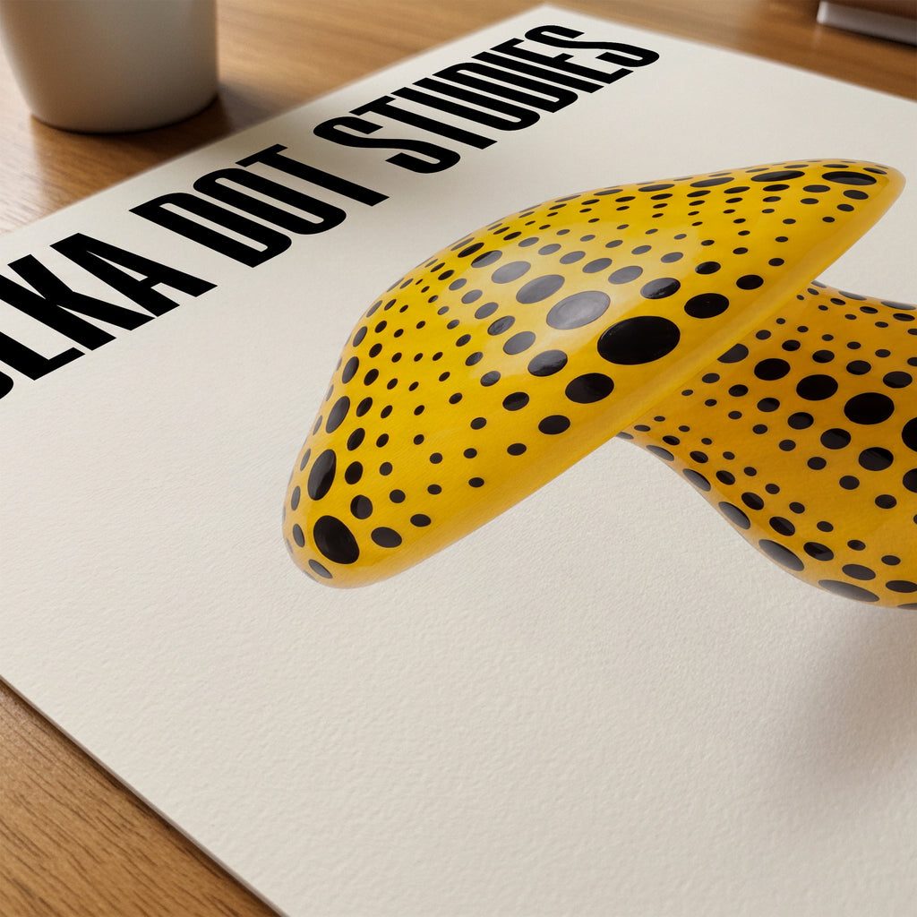 Polka Dot Mushroom Poster – närbild på papper